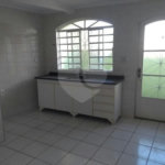 Casa à venda com 2 quartos, sendo 1 suíte, em Tremembé, São Paulo, SP