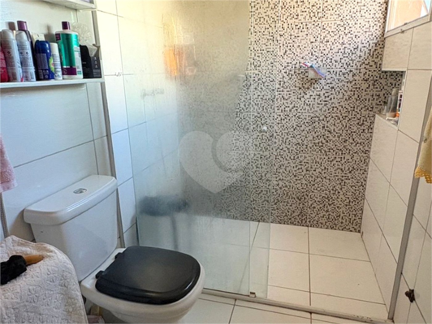 Casa à venda com 3 quartos, sendo 1 suíte,  no condomínio Jd Portugal, Sorocaba - SP
