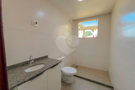 Casa à venda com 4 quartos, sendo 1 suíte, no condomínio Imperial Santa Cruz, Rio de Janeiro - RJ