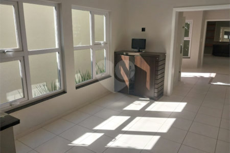 Casa à venda com 4 suítes em Vila Oliveira, Mogi das Cruzes, SP
