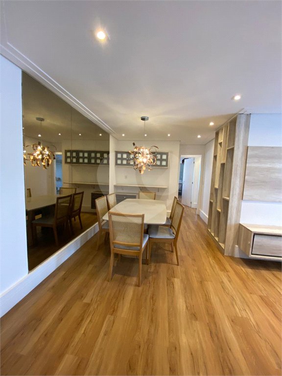 Apartamento à venda com 3 quartos, sendo 1 suíte, em Vila Regente Feijó, São Paulo, SP