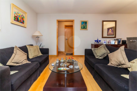 Apartamento à venda com 4 quartos, sendo 3 suítes, em Alto da Lapa, São Paulo, SP