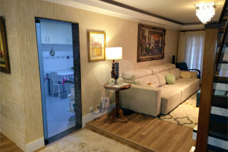 Casa à venda com 3 quartos, sendo 1 suíte, em Parque Vitória, São Paulo, SP
