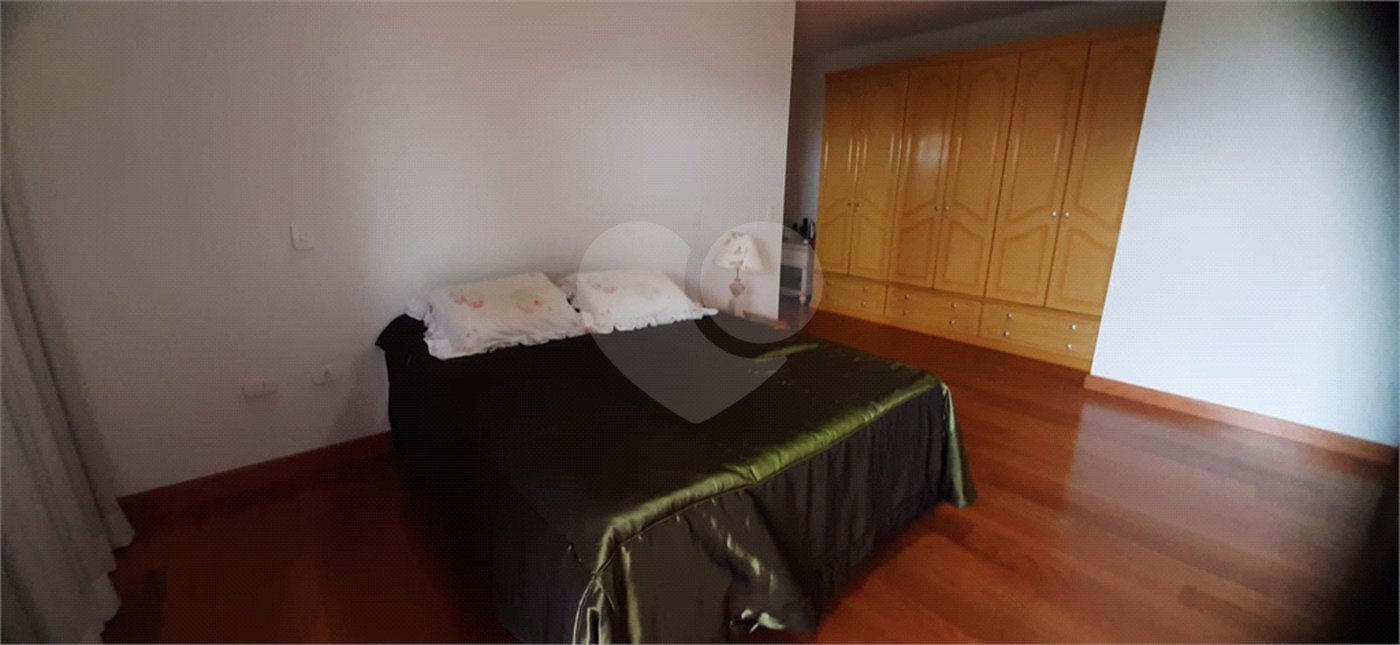 Sobrado para alugar com 4 suítes em Roseira, Mairiporã, SP