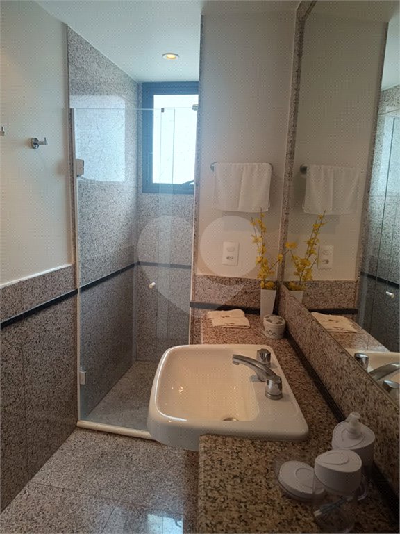 Apartamento à venda com 3 suítes em Vila Suzana, São Paulo, SP