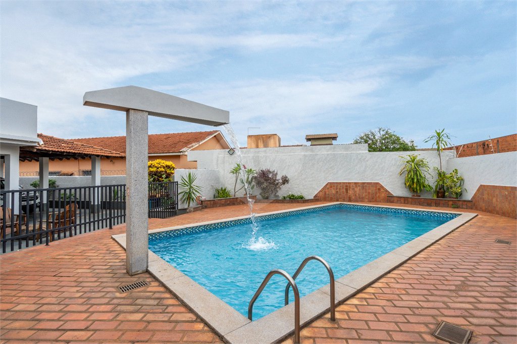 Casa à venda ou para alugar com 4 suítes no Centro, Três Lagoas, MS