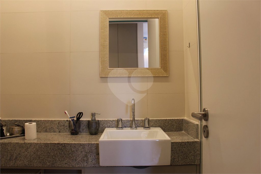 Apartamento à venda com 3 quartos, sendo 1 suíte,  em Botafogo, Rio de Janeiro, RJ