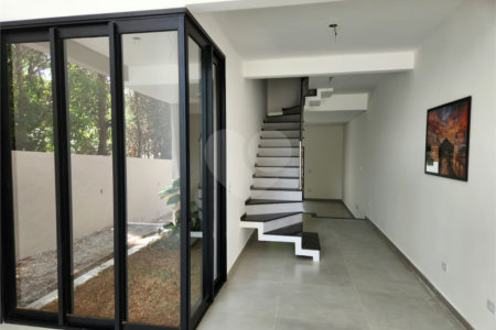 Sobrado à venda com 3 suítes em Jardim dos Pinheiros, Atibaia, SP
