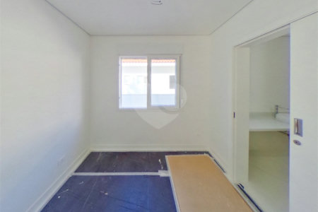Casa à venda com 4 quartos, sendo 3 suítes,  em Jardim Marajoara, São Paulo, SP