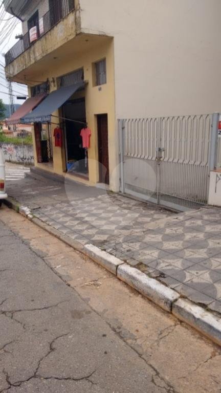 Sobrado à venda com 3 quartos, sendo 1 suíte,  em Parque Vitória, São Paulo, SP