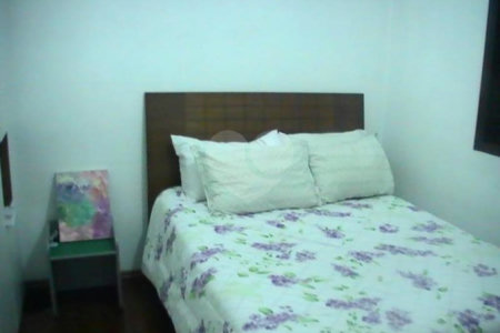 Apartamento à venda com 3 quartos, sendo 1 suíte,  em Jardim das Vertentes, São Paulo, SP