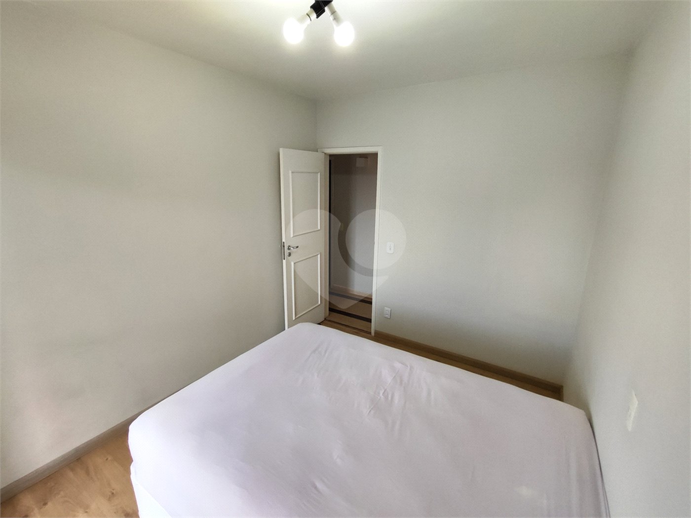 Apartamento à venda com 3 quartos, sendo 1 suíte,  em Vila Ester (zona Norte), São Paulo, SP