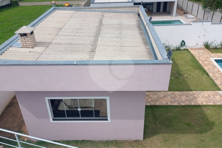 Casa à venda com 5 suítes no condomínio Village da Serra, Araçoiaba da Serra - SP
