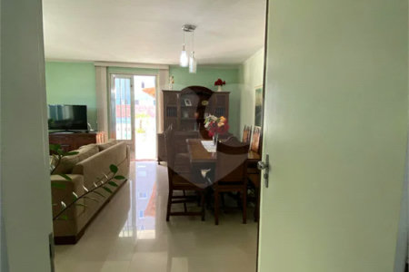 Sobrado à venda com 2 quartos, sendo 1 suíte, em Vila Maria Baixa, São Paulo, SP