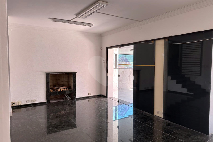 Sobrado à venda com 7 quartos, sendo 2 suítes,  em Lauzane Paulista, São Paulo, SP