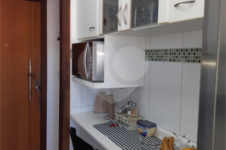 Apartamento à venda com 2 quartos em Vila Mazzei, São Paulo, SP