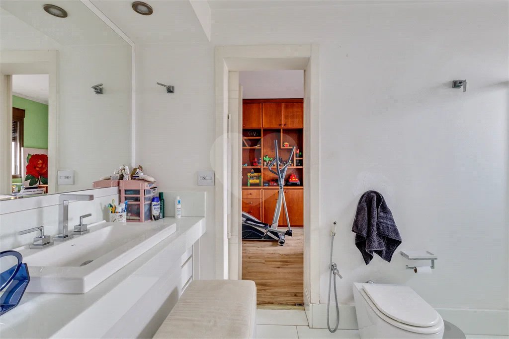 Apartamento à venda com 4 quartos, sendo 2 suítes, em Brooklin, São Paulo, SP