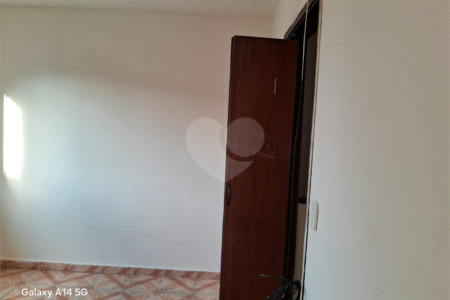 Sobrado à venda ou para alugar com 2 quartos em Vila Aimoré, São Paulo, SP