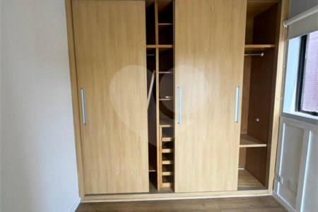 Apartamento à venda com 1 quarto em Vila Suzana, São Paulo, SP
