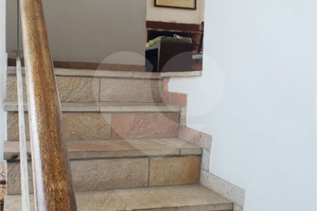 Casa de Vila à venda com 3 quartos, sendo 2 suítes, em Jardim Emília, Sorocaba, SP