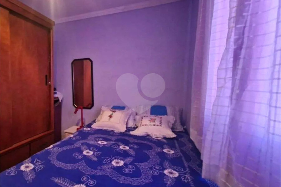 Sobrado à venda com 8 quartos em Vila Guarani, São Paulo, SP
