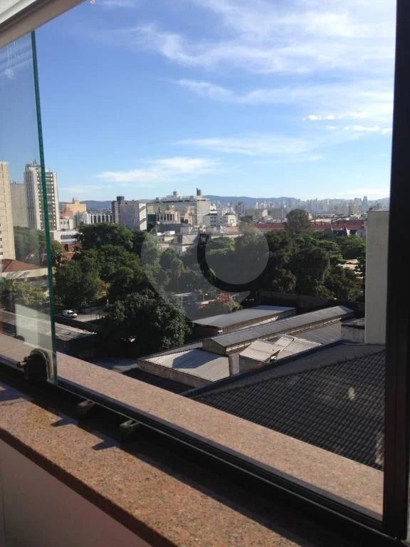 Apartamento à venda na Santa Cecília.