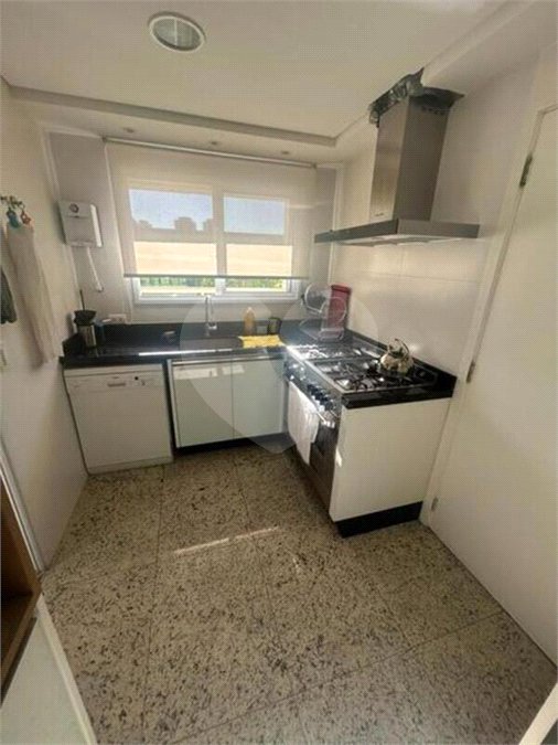 Apartamento para alugar com 3 suítes em Rio Pequeno, São Paulo, SP