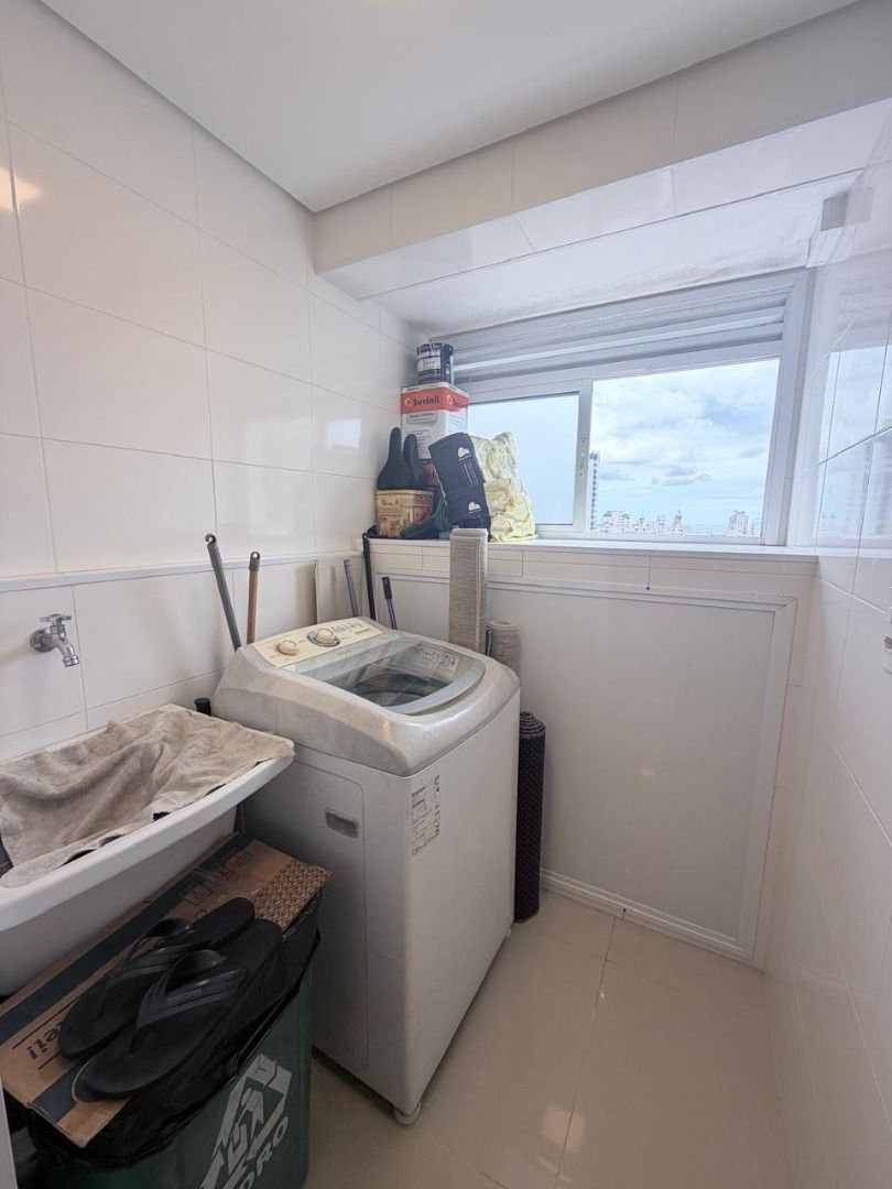 Apartamento com 2 dormitórios à venda, 53 m² por R$ 795.000,00 - Embaré - Santos/SP