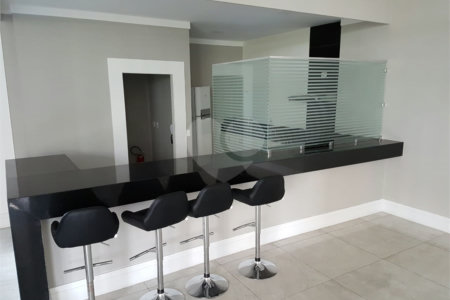 Apartamento à venda com 3 suítes em Jardim Londrina, São Paulo, SP