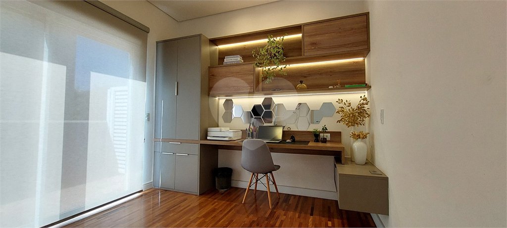 Casa à venda ou para alugar com 4 suítes no condomínio Figueira Garden, Atibaia - SP
