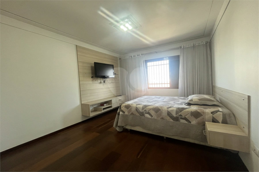 Casa à venda com 4 quartos, sendo 3 suítes, em Vila Guilherme, São Paulo, SP