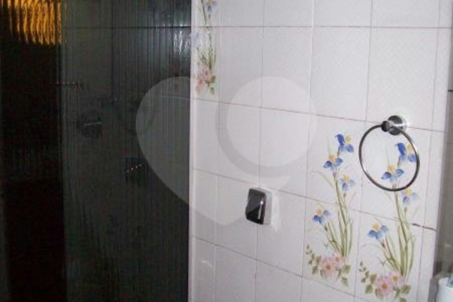 Sobrado à venda com 3 suítes em Carandiru, São Paulo, SP