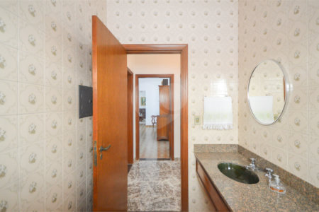 Casa à venda com 3 quartos, sendo 1 suíte, em Planalto Paulista, São Paulo, SP
