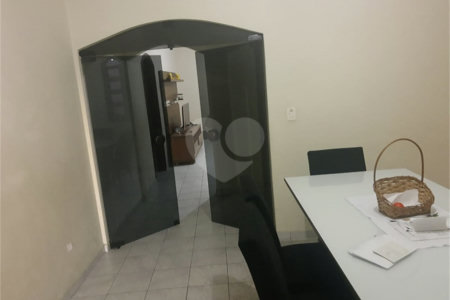 Sobrado à venda com 2 quartos, sendo 1 suíte, em Jardim Umarizal, São Paulo, SP