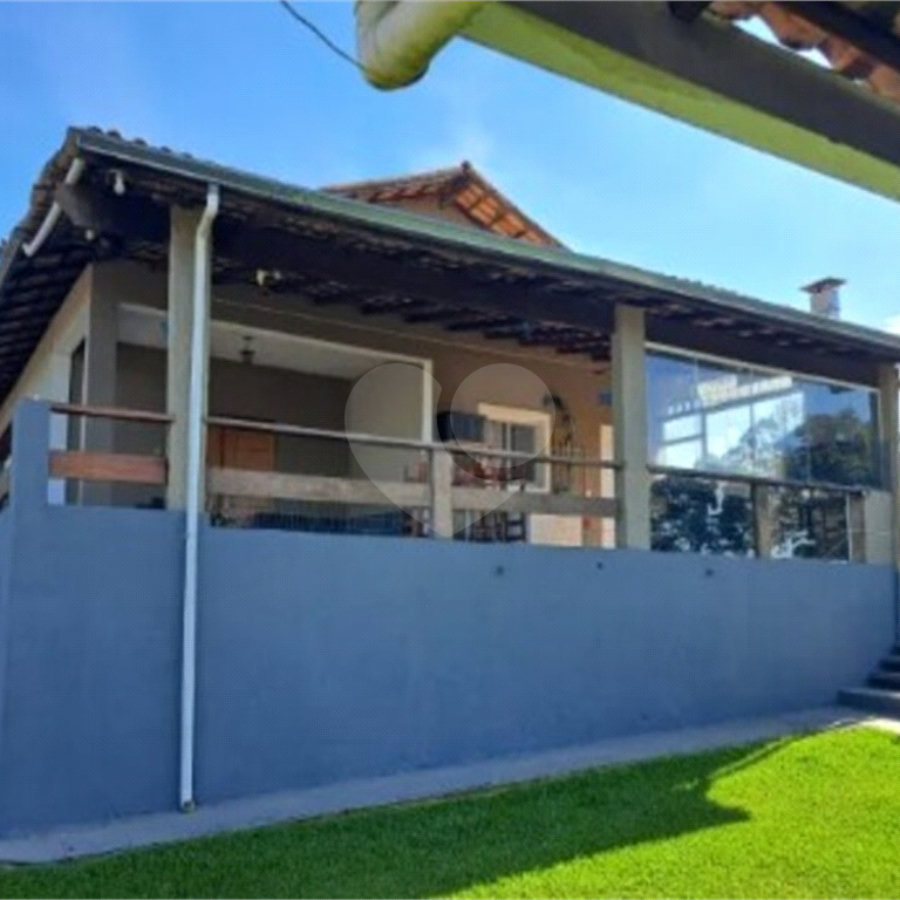 Chácara à venda com 5 quartos, sendo 1 suíte, em Do Carmo (canguera), São Roque, SP