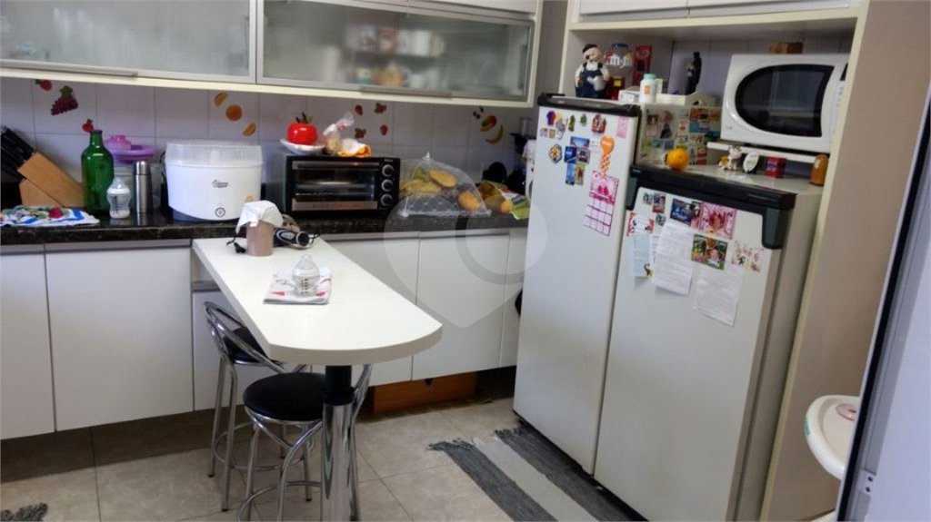 Casa à venda com 3 quartos, sendo 1 suíte,  no condomínio Residencial Água Fria, São Paulo - SP