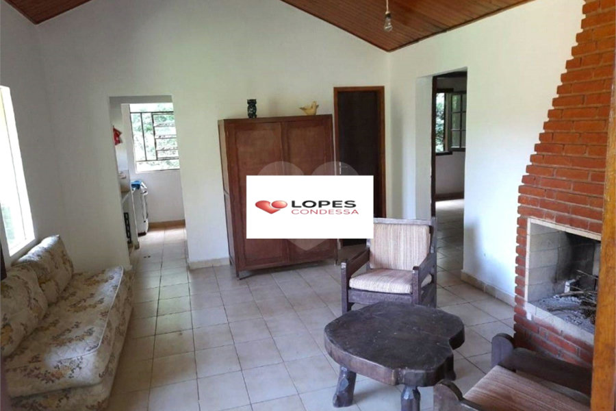 Casa à venda com 2 quartos em Terra Preta (terra Preta), Mairiporã, SP
