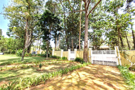 Casa à venda com 4 suítes no condomínio Chácara Flora, São Paulo - SP