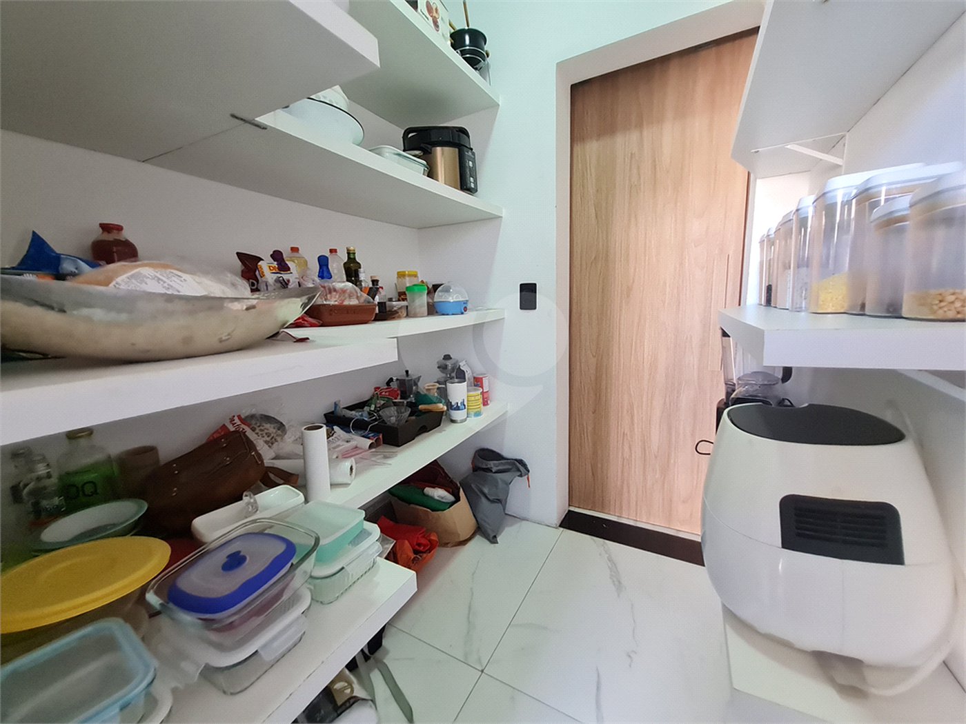 Casa à venda com 3 quartos, sendo 2 suítes, no condomínio Horizontes de Sorocaba, Sorocaba - SP
