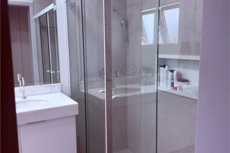 Sobrado à venda com 4 quartos, sendo 2 suítes,  em Vila Santo Antônio, Cotia, SP