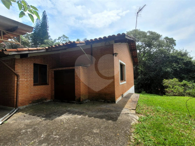 Casa Térrea à venda com 4 quartos, sendo 1 suíte,  em Serra da Cantareira, Mairiporã, SP