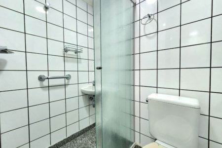 Apartamento Alto Padrão Frente Mar com 4 Dormitórios, 3 Suítes e 3 Vagas na Orla de Santos