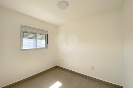 Apartamento à venda com 2 quartos em Vila Paulicéia, São Paulo, SP