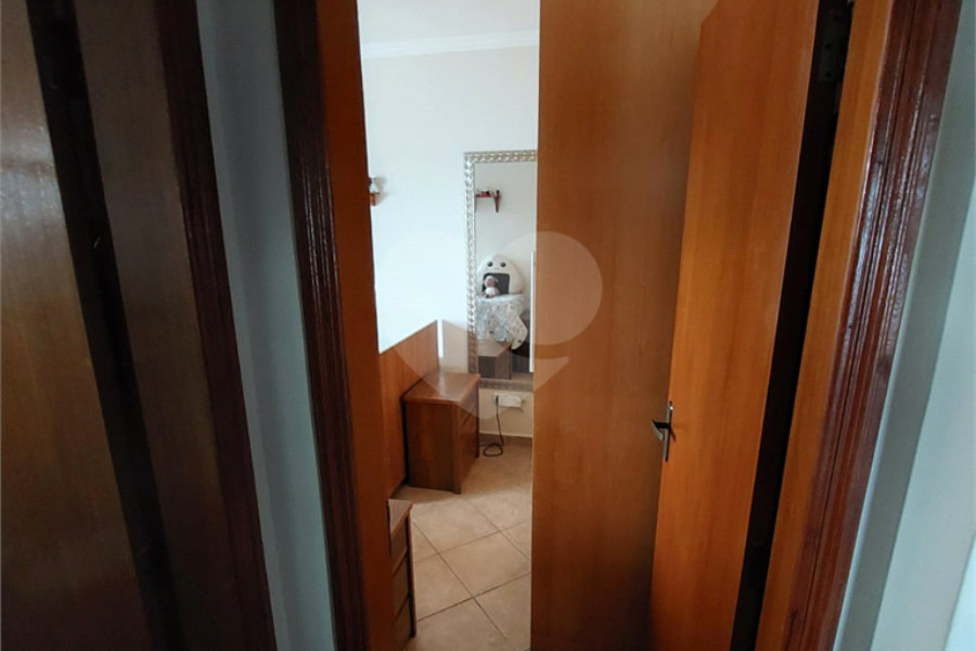 Apartamento à venda com 2 quartos, sendo 1 suíte,  em Vera Cruz, Mongaguá, SP