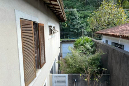 Casa à venda com 4 quartos, sendo 1 suíte,  em Vila Morumbi, São Paulo, SP