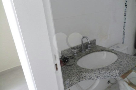 Casa à venda com 2 quartos no condomínio Maracujas, São Paulo - SP