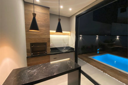 Casa à venda com 3 suítes no condomínio Terras da Estancia, Paulínia - SP