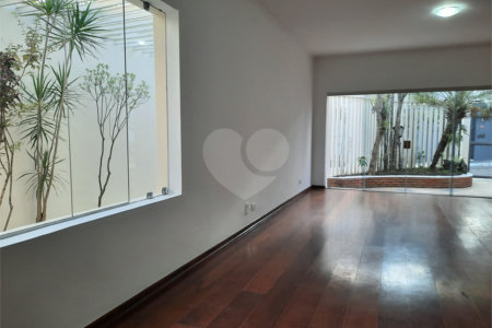 Casa Térrea à venda com 3 quartos, sendo 1 suíte, em Jardim Marajoara, São Paulo, SP