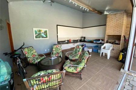 Casa à venda com 4 quartos, sendo 3 suítes,  em Praia Rasa, Armação dos Búzios, RJ