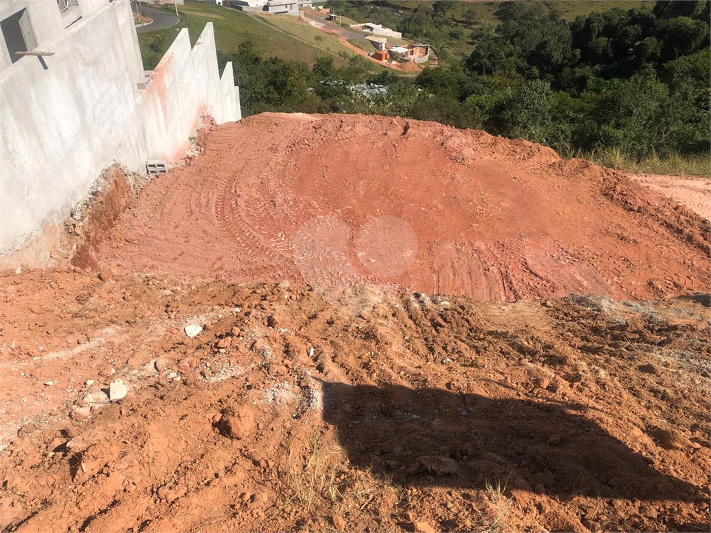 Terreno à venda no condomínio Altos da Floresta, Bom Jesus dos Perdões - SP